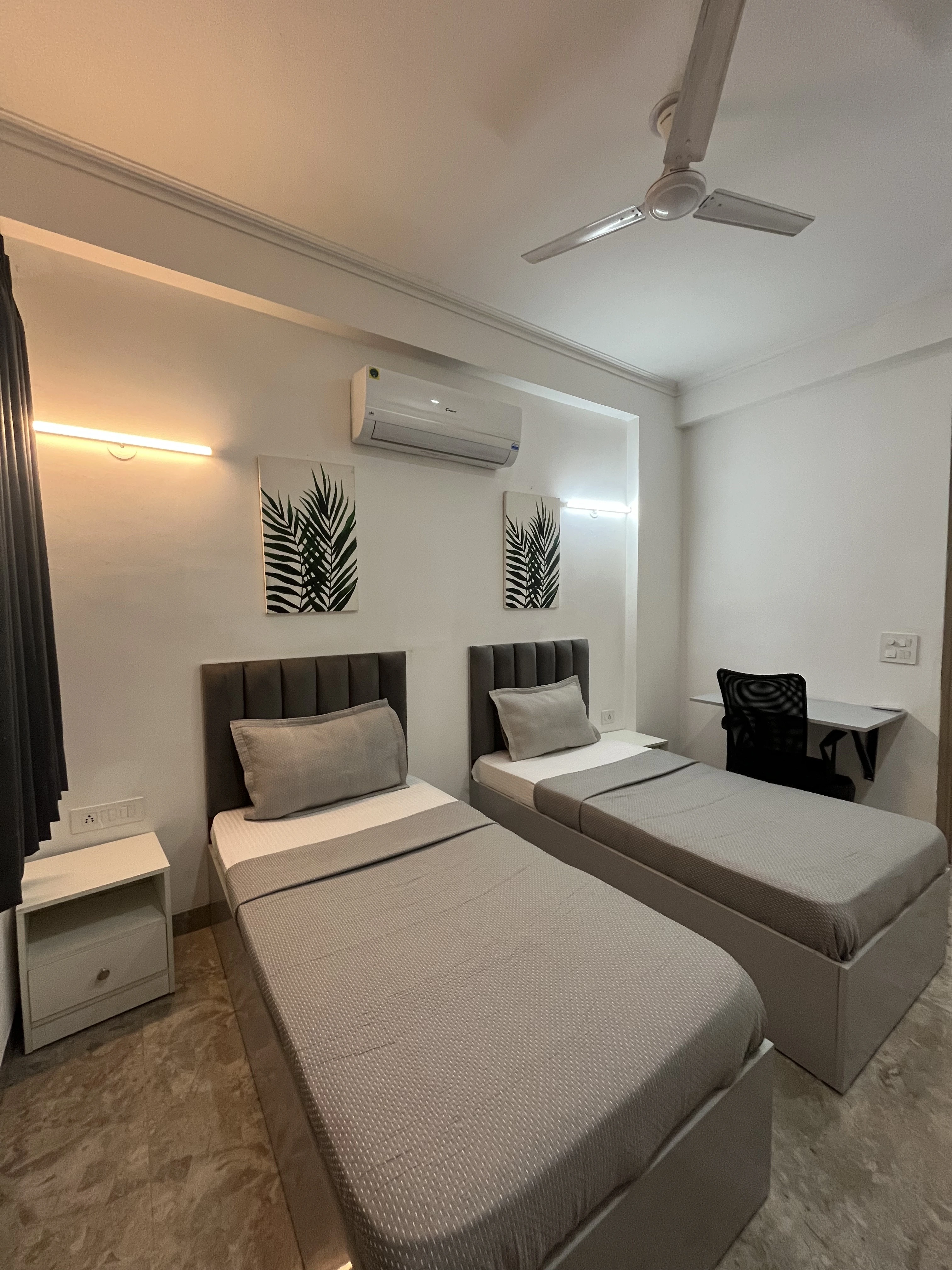 Twin sharing room